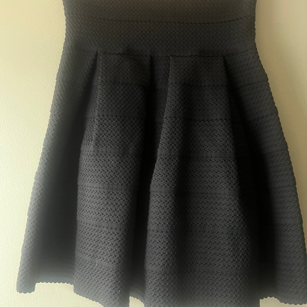 H&M Black Stretch A-Line Skirt Size XS NWT